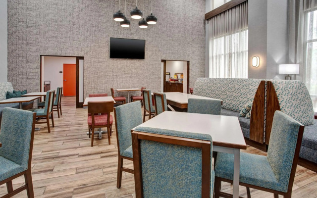 Hampton Inn & Suites Tampa East (Casino Area)