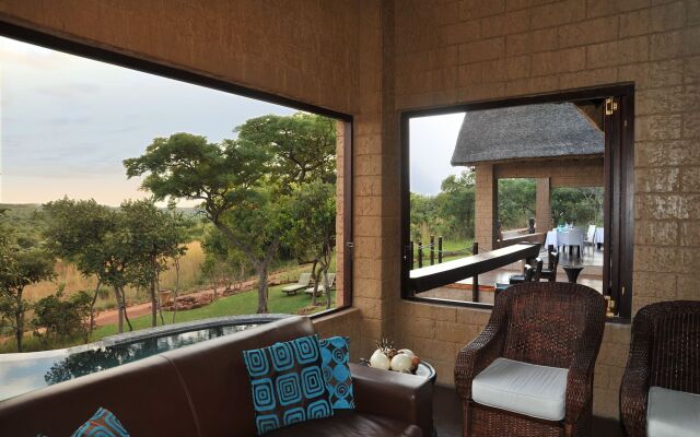 Zwahili Game Lodge & Spa