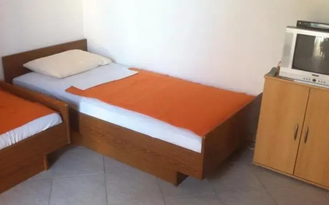 Apartments Dora
