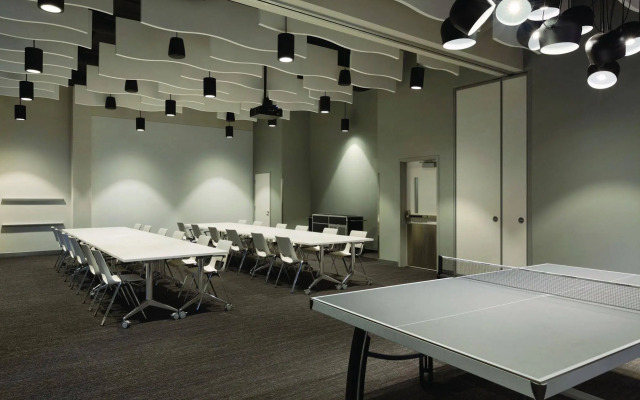 Radisson RED Minneapolis Downtown