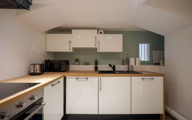 Modern flat in historic center by GuestReady