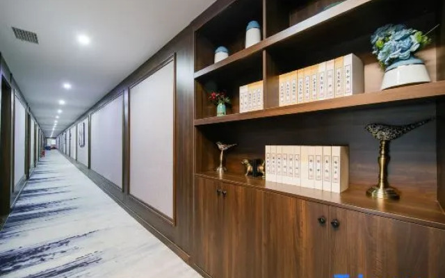 Ruixi International Hotel (Guang'an Railway Station Branch)