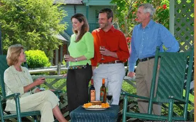 Hillwinds Inn