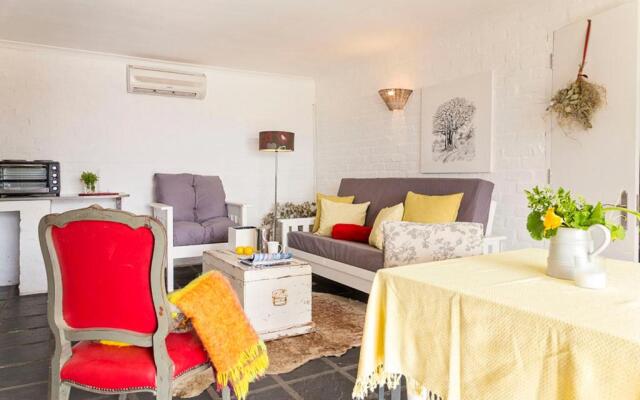 Waterside on Le Bonheur