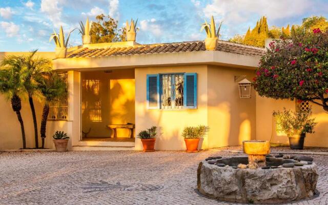 Quinta Azul - Gorgeous Apartment with Pool & Private Terrace