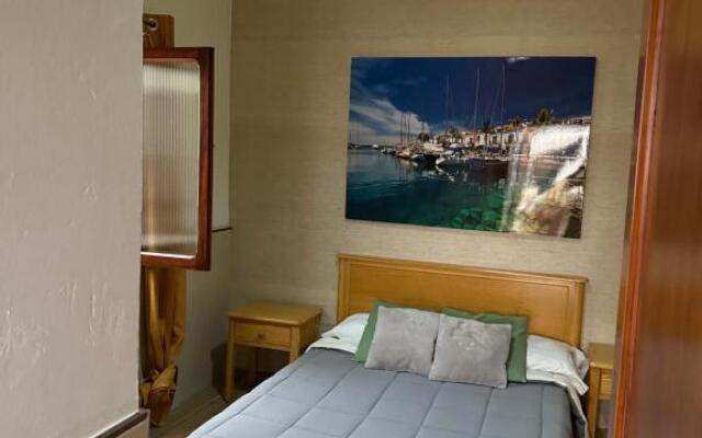 Salinetas Blue Surf House