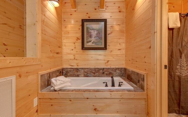 Lover's Hideaway by Jackson Mountain Rentals