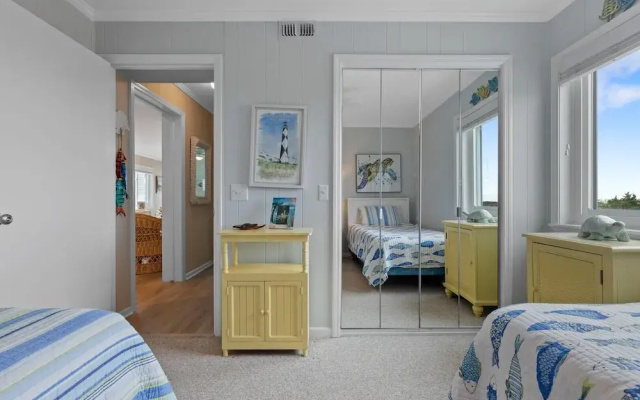 Southwinds J12 2 Bedroom Condo by RedAwning