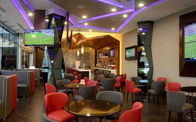 HS HOTSSON Hotel Irapuato