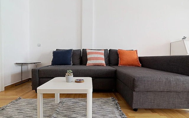 Spacious two bedroom apartment in Central location