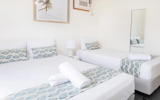 Palm View Holiday Apartments