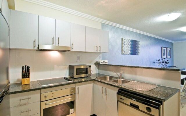 Aqualine Apartments