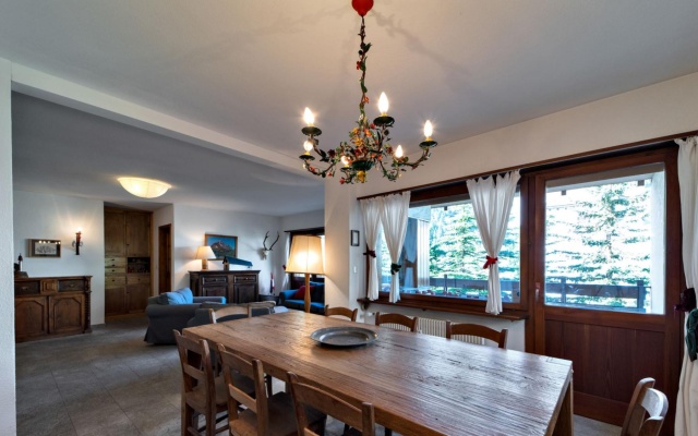 Chesa San Gian - Celerina-Chesa San Gian - Celerina - App 8 pax – Guest Rooms – Celerina-Schlarigna