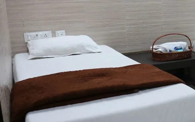 Hotel Vallabha Residency