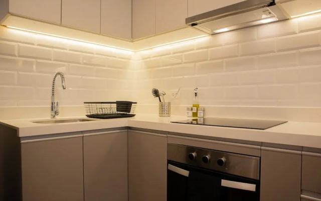 Majestic 1BR With Balcony in Miraflores