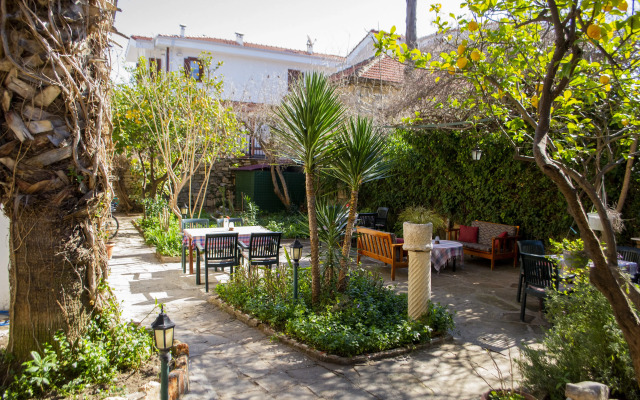 Begonville Hotel