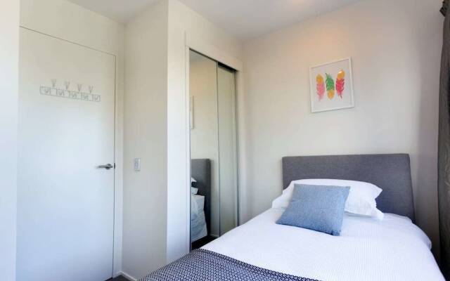 Stunning Views Central Apartment