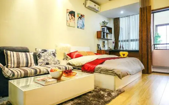 Hongyin Square Apartment Hotel