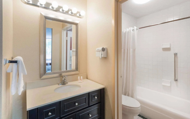 Ramada by Wyndham Roanoke