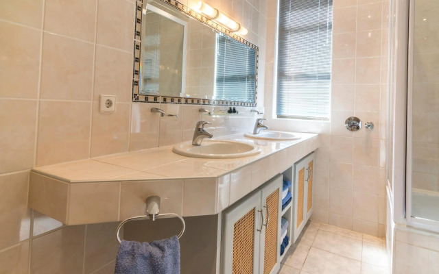 Chala-Kigi Apartments