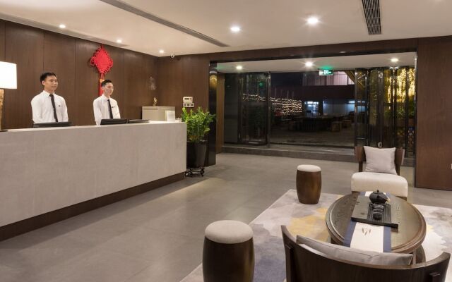 Huali Hotel