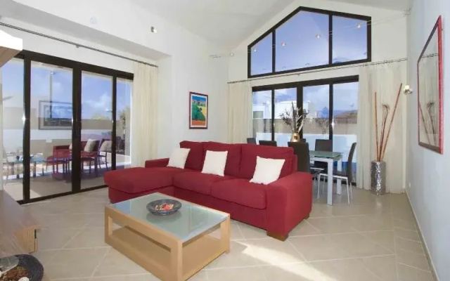 Ereza Las Buganvillas Villas