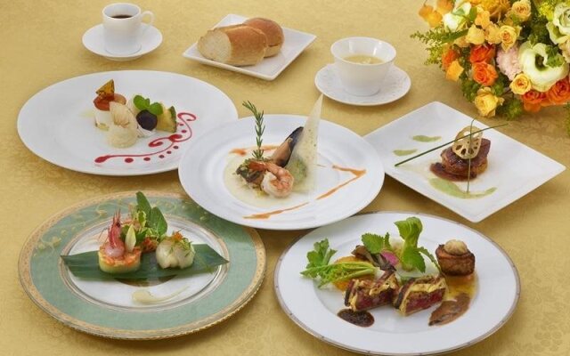 Menard Aoyama Resort