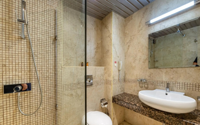 Jeravi Hotel