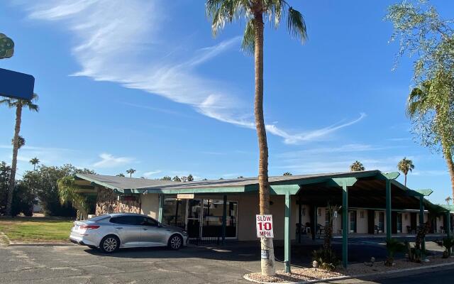 OYO Hotel Yuma AZ Desert Grove