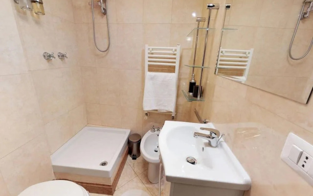 Fashion District Apartment