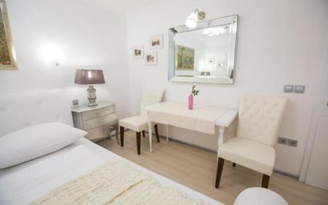 Carman Guest House