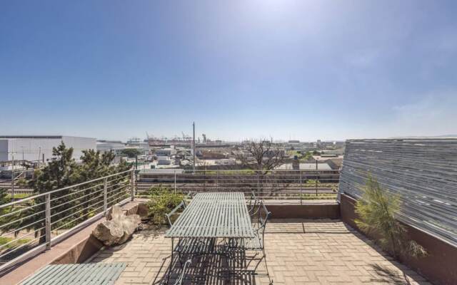 Homely Studio Apartment in Cape Town