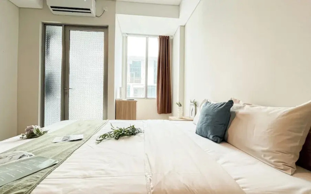 Good Studio At Apartment Tamansari Iswara