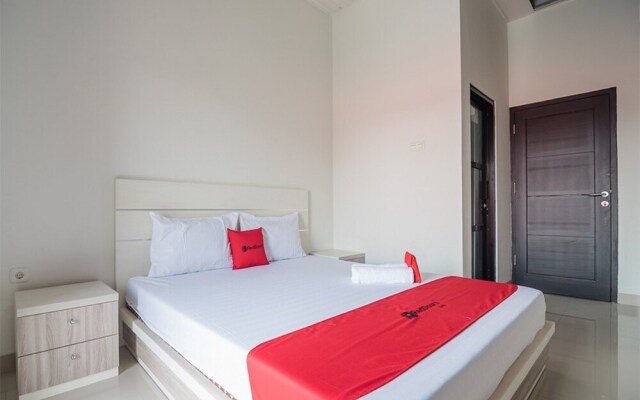 RedDoorz Syariah near Tugu Juang Jambi