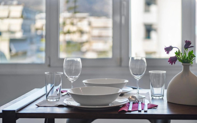 Bright 3 bd apt, Hellenikon Metr. Park , Glyfada