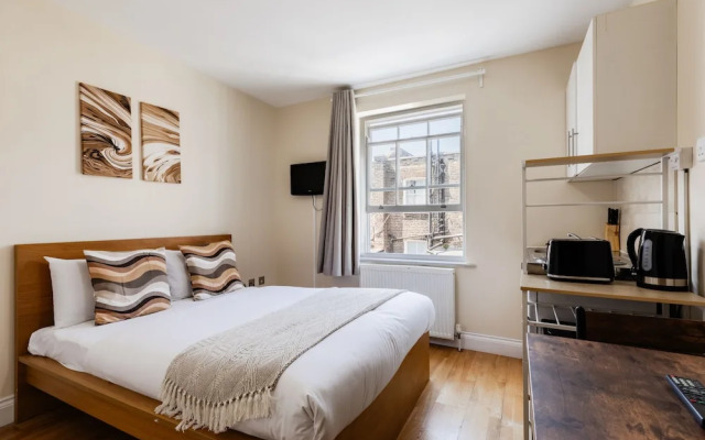Warm Apartments in Queensway