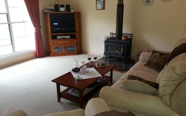 Diamondvale Estate – Guest Rooms – Diamondvale