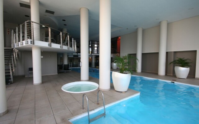 Knightsbridge Tower Apartment