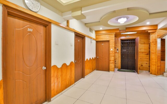 OYO 19637 Hotel Mansi Sherotene