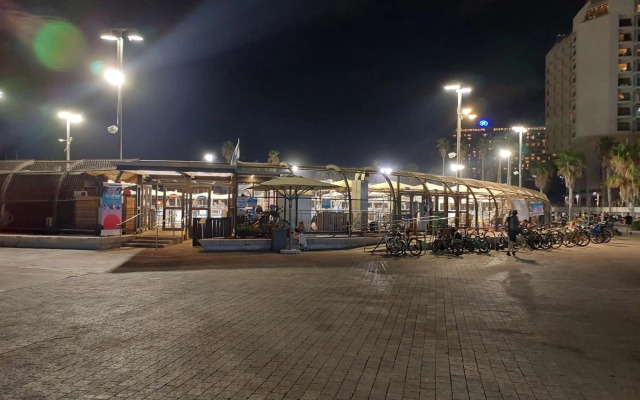 Jaffa Family Penthouse, sea front , 3BR, 2BA,