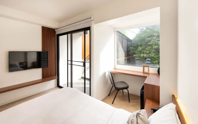 Botanic Service Room @ Impact Muang Thong Thani (SHA Certified)