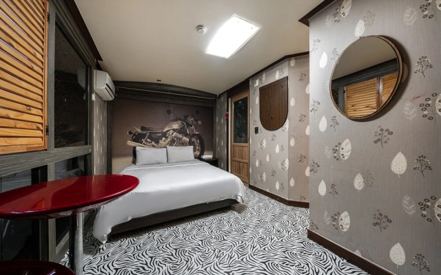Incheon Hotel W