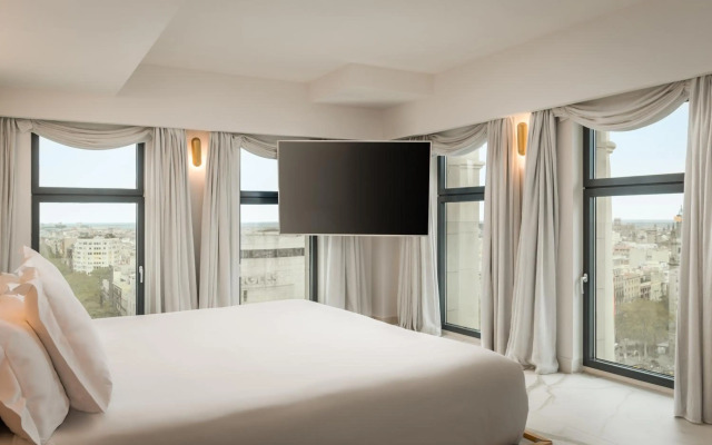 45 Times Barcelona Hotel