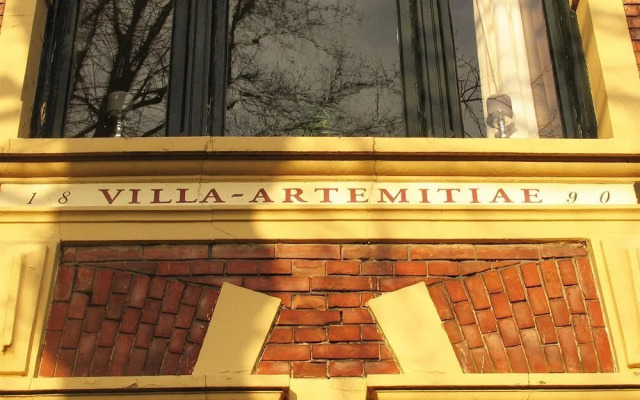 Villa Artemitiae