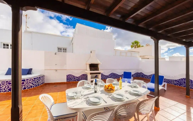 Villa Dulce in Tias With 4 Bedrooms and 2 Bathrooms
