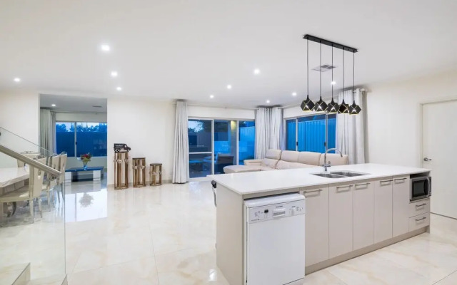 Balcatta 4 Bedroom House
