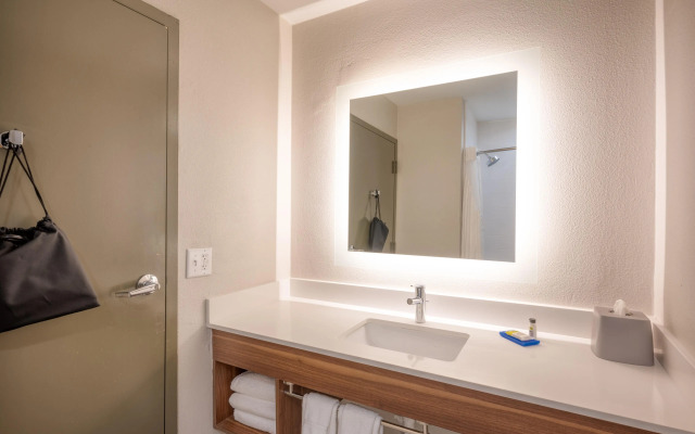Holiday Inn Express Hotel & Suites Greenville by IHG