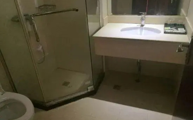 Yancheng Riyuehu Holiday Hotel