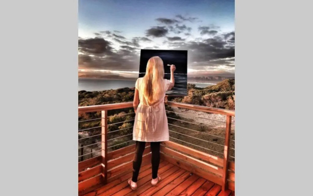 A seaside paradise flanking Nature's Garden