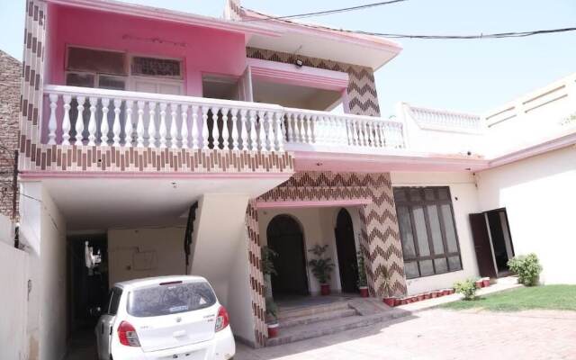 Hotel Sareena Residence